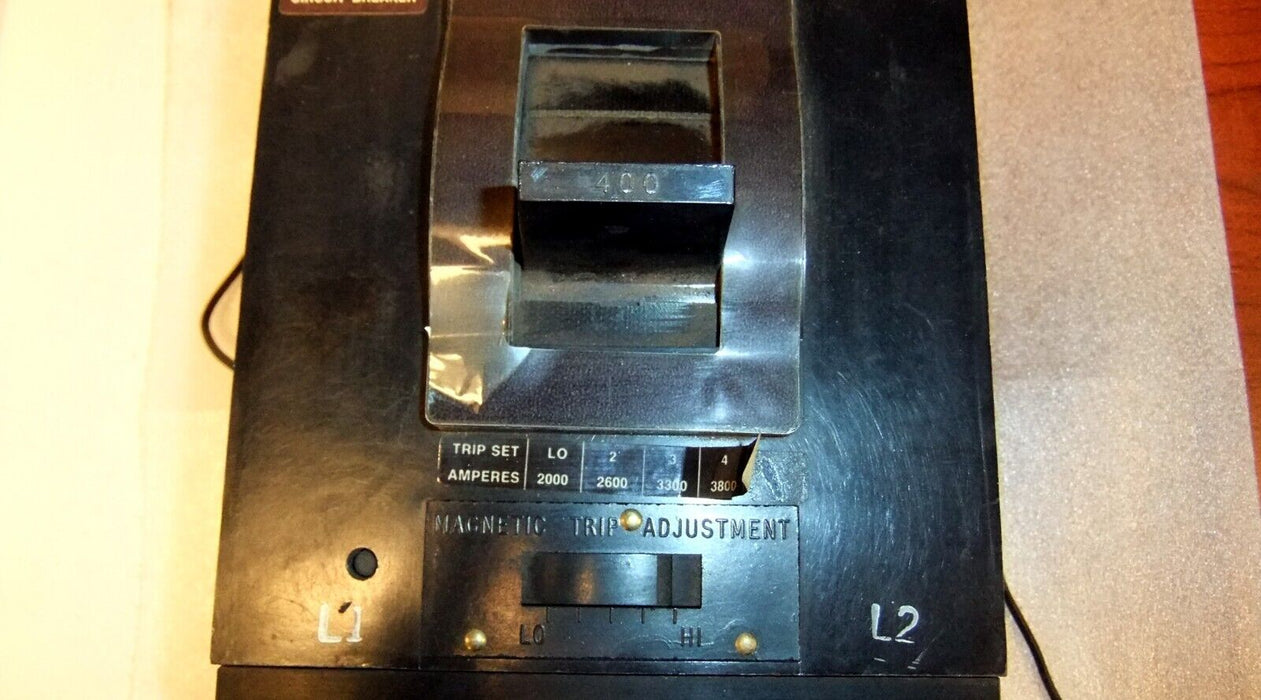 Square D Circuit Breaker LAF2640036MV1021 2P 400A 600V Shunt Trip