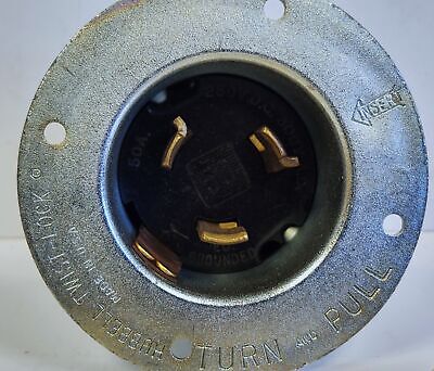 Hubbell 3775 Twist-Lock 3 Pole 4 Wire 50 A 600 V Male Flanged Inlet Plug