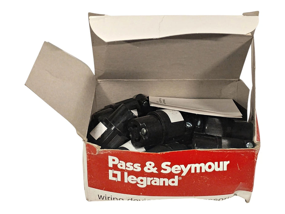 Legrand ML1133 125 VAC 15 A 2-Pole 2-Wire Midget Locking Non-Grounding Connector