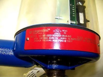 Magnetrol 081-5322-302 / 8AA-1A1A-048 Level Switch 3000Psig