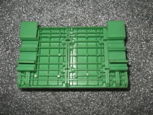 1 Allen-Bradley 2090-U3BB-D44 PC BOARD BREAKOUT