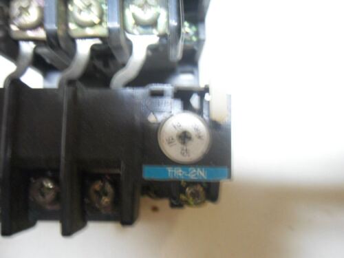 1 Fuji ELECTRIC SC-1N 26 MAGNETIC CONTACTOR WITH TR-2N THERMAL RELAY