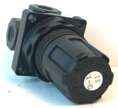 Wilkerson R00-01-000 1/8" NPT 300 psi Pneumatic Regulator