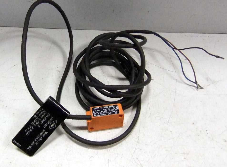 IFM IS-3002-BPOG-IS5001 Proximity Switch