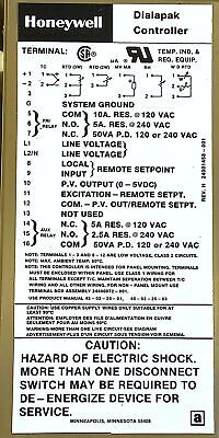 Honeywell AV301AB134 120 V AC 50/60 Hz Temperature Controller