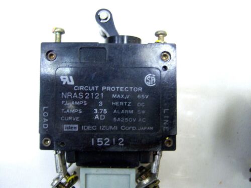 Lot of 2 IDEC Circuit Breakers NRAS2121 2P Curve