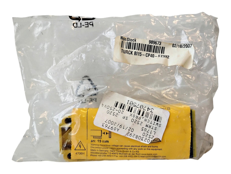 Turck BI15-CP40-FZ3X2/S10 13410 20-250 VAC 10-300 VDC Inductive Proximity Sensor