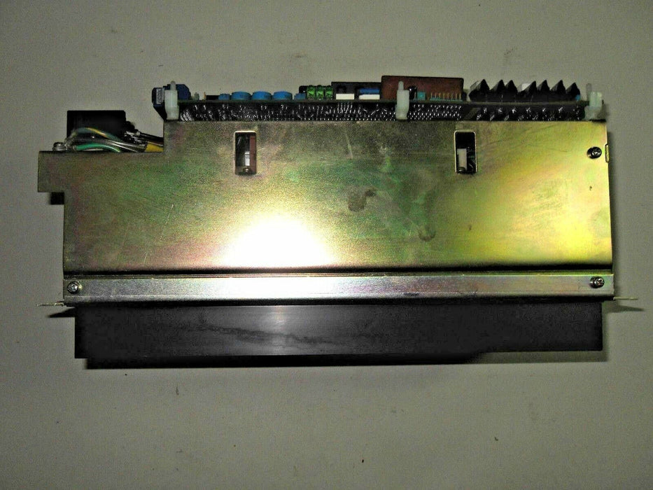 Yaskawa CACR-SR 03SZ1SSY223 Servo Control Drive
