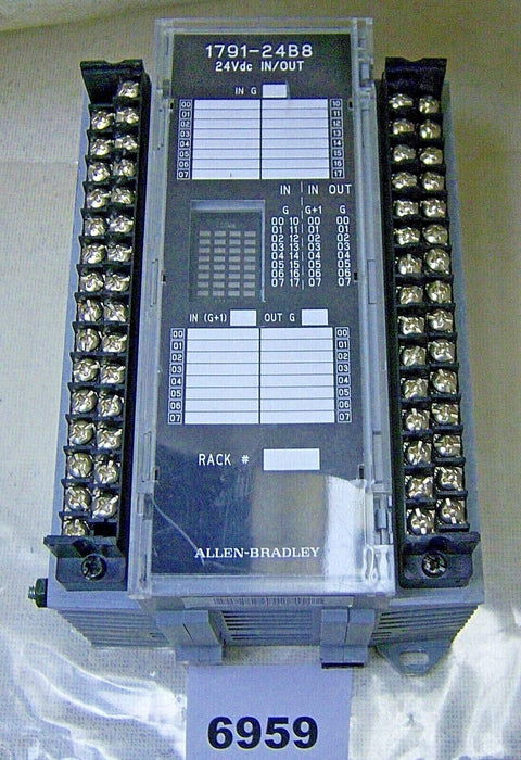 Allen-Bradley Block 32PT PLC I/O Module 1791-24B8 24 VDC
