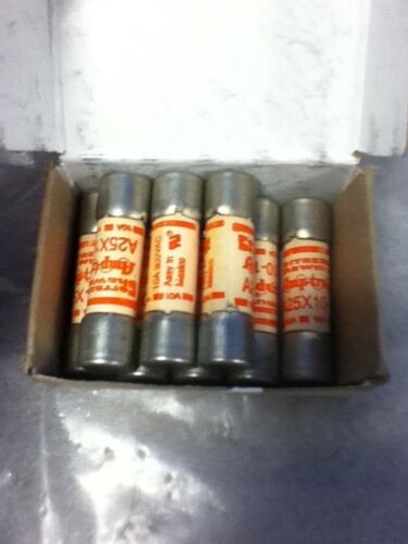 1 LOT OF 8 Ferraz Shawmut A25X10-1 FUSES