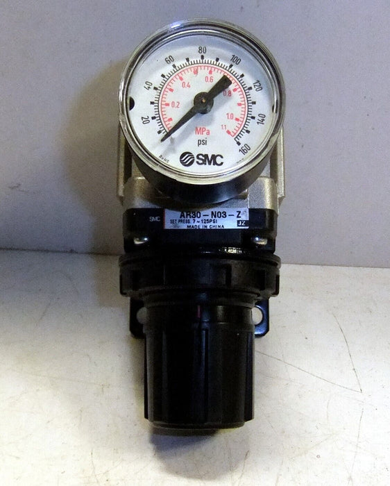 SMC Regulator AR30-NO3-Z 3/8" with Gauge