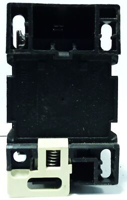 Telemecanique CA3DN31JD Control Relay w/ 12 V DC Coil