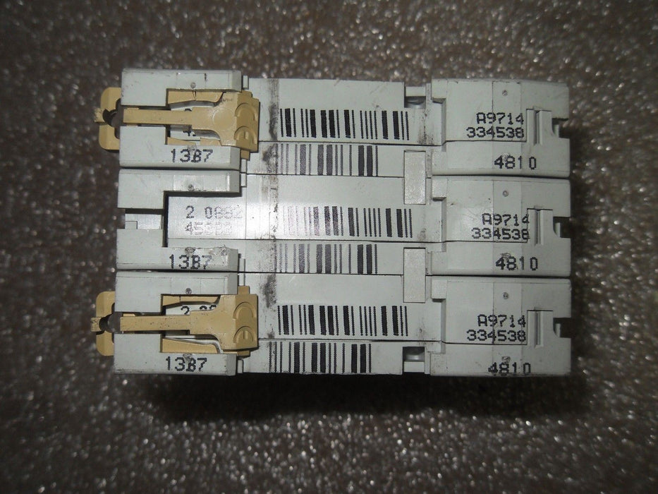 Square D Merlin Gerin 24538 10A 480VAC Type D Circuit Breaker