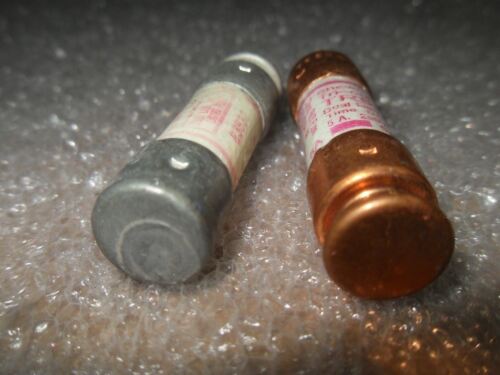12 Gould Shawmut Tri-Onic TR5R 250 Vac Fuses