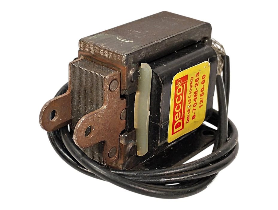Decco 9-704M-265 12 V AC Push/Pull-Type Linear Solenoid