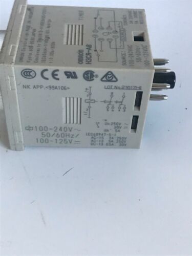 Omron H3CR-A8 100-240 V AC 8-Pin .05 sec - 300 hours Solid State Timer