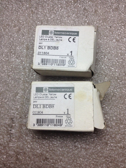 2 Telemecanique DL1-BDB8 LED Lights
