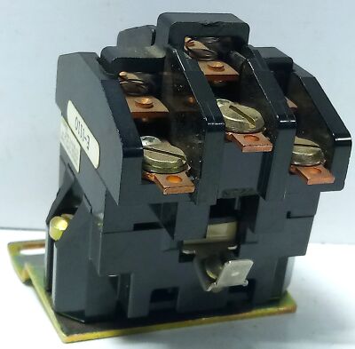 Furnas 41NB30AJP 600 V AC 30 A Definite Purpose Contactor w/ 24 V AC Coil