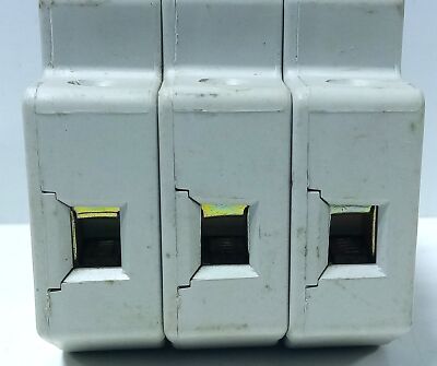 Ferraz Shawmut US-CC-3 ULTRASAFE 600 V AC 30 A 3 Pole Fuse Holder