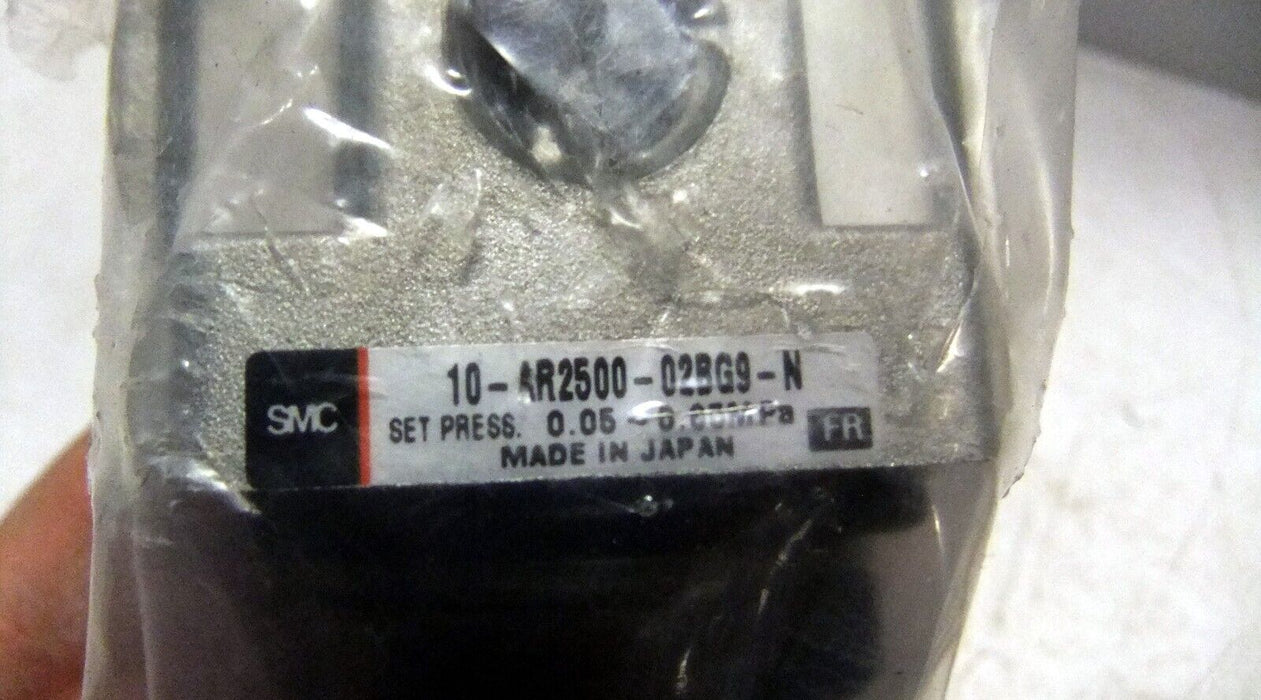 SMC Regulator 10-AR2500-02BG9