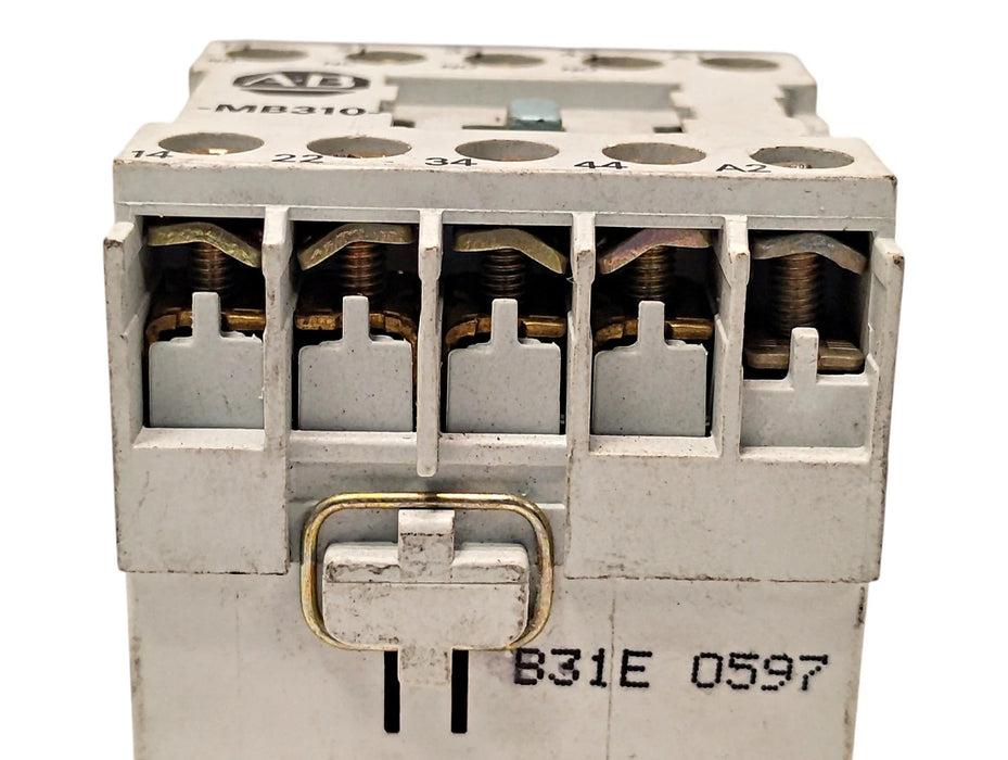 Allen-Bradley 700-MB310A4 Series A 300 V 10 A Control Relay w/ 440/480 V AC Coil