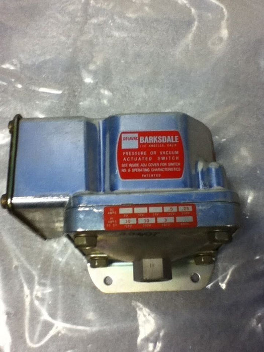 BARKSDALE D2T-M18SS PRESSURE SWITCH