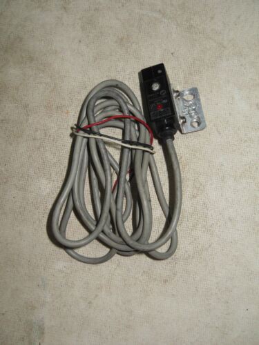 1 OMRON E3S-DS5 PHOTOELECTRIC SWITCH